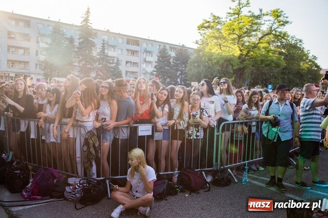 Zdjęcie w galerii na portalu naszraciborz.pl: Dawid Kwiatkowski gwiazdą pierwszego dnia obchodów Dni Raciborza wiadomości z regionu