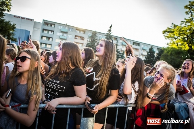 Zdjęcie w galerii na portalu naszraciborz.pl: Dawid Kwiatkowski gwiazdą pierwszego dnia obchodów Dni Raciborza wiadomości z regionu