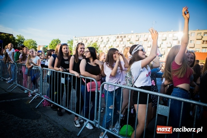 Zdjęcie w galerii na portalu naszraciborz.pl: Dawid Kwiatkowski gwiazdą pierwszego dnia obchodów Dni Raciborza wiadomości z regionu