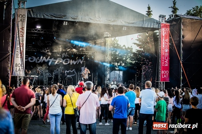 Zdjęcie w galerii na portalu naszraciborz.pl: Dawid Kwiatkowski gwiazdą pierwszego dnia obchodów Dni Raciborza wiadomości z regionu