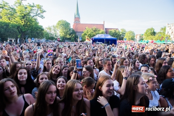 Zdjęcie w galerii na portalu naszraciborz.pl: Dawid Kwiatkowski gwiazdą pierwszego dnia obchodów Dni Raciborza wiadomości z regionu