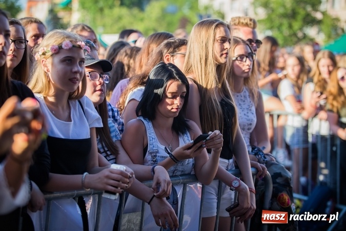 Zdjęcie w galerii na portalu naszraciborz.pl: Dawid Kwiatkowski gwiazdą pierwszego dnia obchodów Dni Raciborza wiadomości z regionu