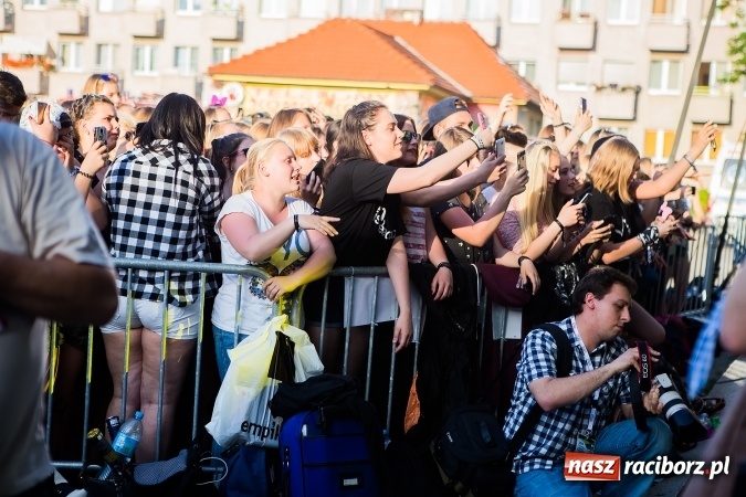 Zdjęcie w galerii na portalu naszraciborz.pl: Dawid Kwiatkowski gwiazdą pierwszego dnia obchodów Dni Raciborza wiadomości z regionu