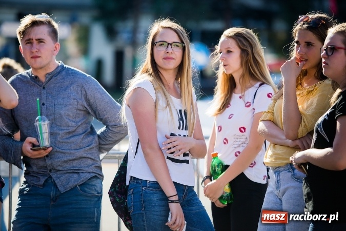 Zdjęcie w galerii na portalu naszraciborz.pl: Dawid Kwiatkowski gwiazdą pierwszego dnia obchodów Dni Raciborza wiadomości z regionu