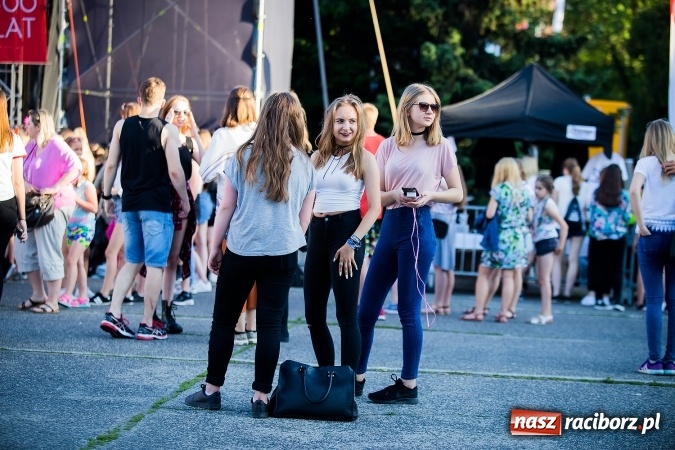 Zdjęcie w galerii na portalu naszraciborz.pl: Dawid Kwiatkowski gwiazdą pierwszego dnia obchodów Dni Raciborza wiadomości z regionu