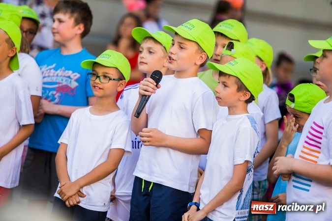 Zdjęcie w galerii na portalu naszraciborz.pl: Piknik rodzinny w Szkole Podstawowej nr 4  wiadomości z regionu