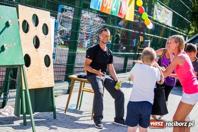 Zdjęcie w galerii na portalu naszraciborz.pl: Piknik rodzinny w Szkole Podstawowej nr 4  wiadomości z regionu