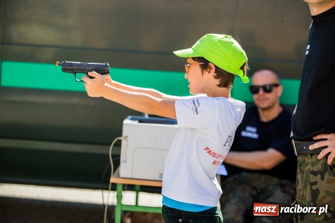 Zdjęcie w galerii na portalu naszraciborz.pl: Piknik rodzinny w Szkole Podstawowej nr 4  wiadomości z regionu