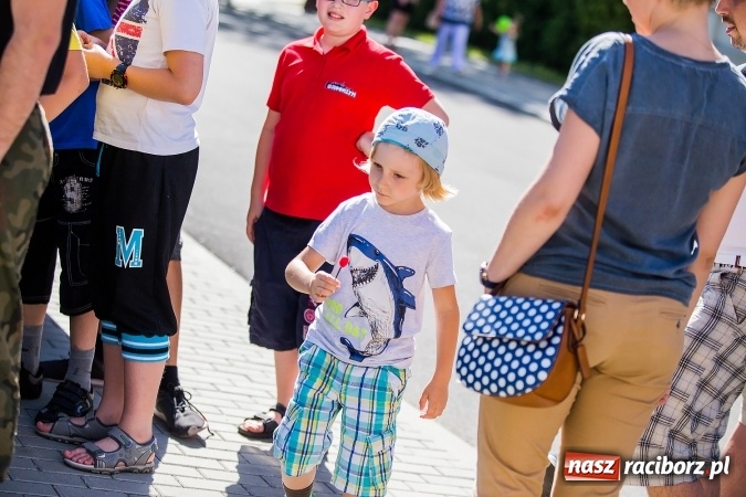 Zdjęcie w galerii na portalu naszraciborz.pl: Piknik rodzinny w Szkole Podstawowej nr 4  wiadomości z regionu