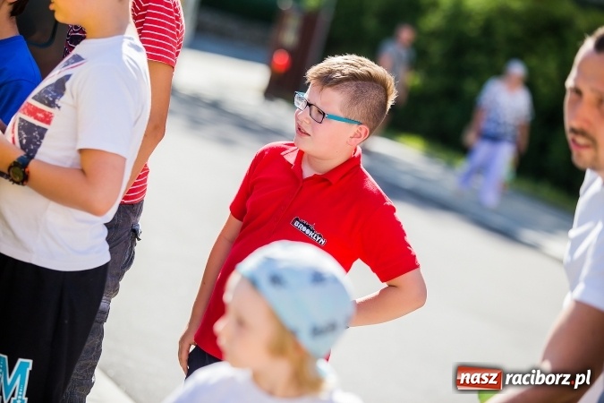 Zdjęcie w galerii na portalu naszraciborz.pl: Piknik rodzinny w Szkole Podstawowej nr 4  wiadomości z regionu