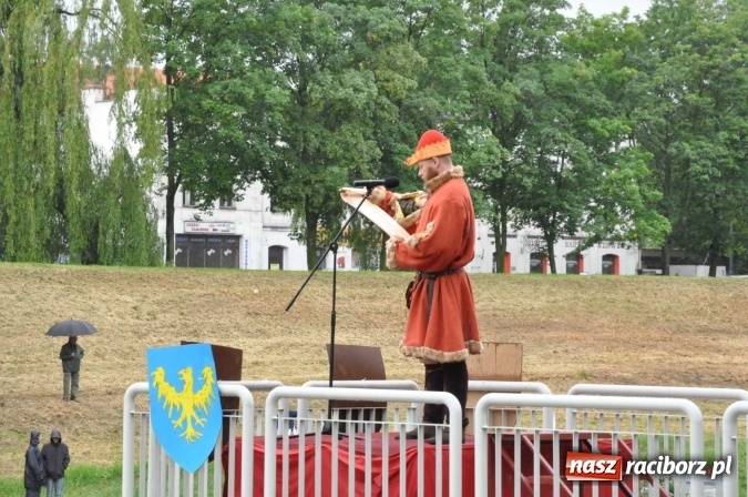 Zdjęcie w galerii na portalu naszraciborz.pl: Książę Kazimierz ogłosił lokację miasta Raciborza FOTO i WIDEO wiadomości z regionu