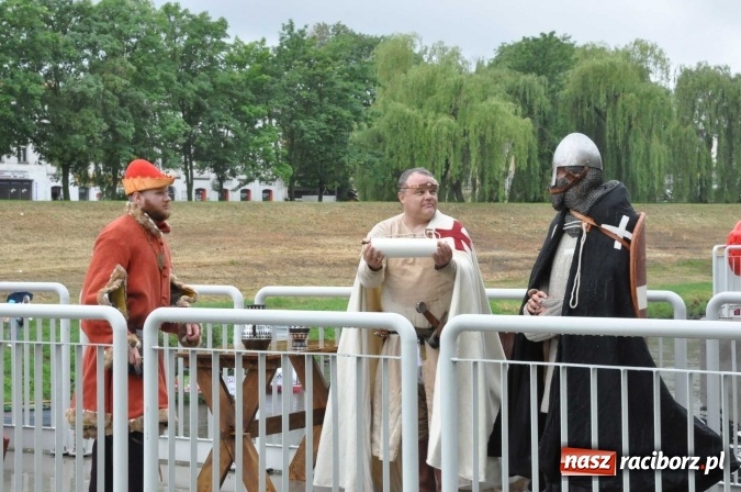 Zdjęcie w galerii na portalu naszraciborz.pl: Książę Kazimierz ogłosił lokację miasta Raciborza FOTO i WIDEO wiadomości z regionu