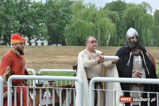 Zdjęcie w galerii na portalu naszraciborz.pl: Książę Kazimierz ogłosił lokację miasta Raciborza FOTO i WIDEO wiadomości z regionu