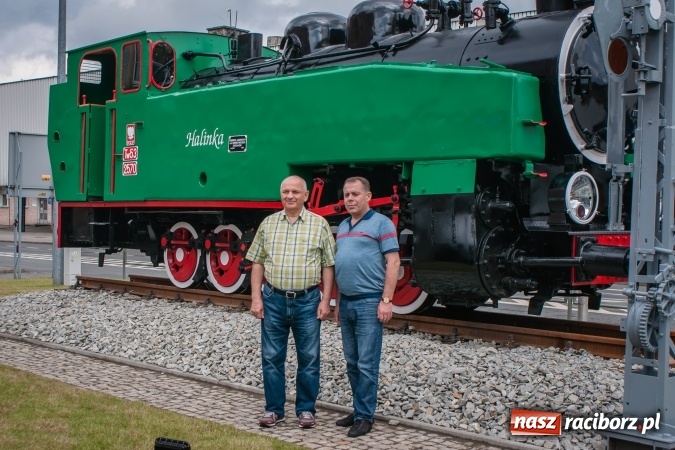 Zdjęcie w galerii na portalu naszraciborz.pl: Weronika przecięła wstęgę na Halince. Parowóz oficjalnie w nowym miejscu wiadomości z regionu