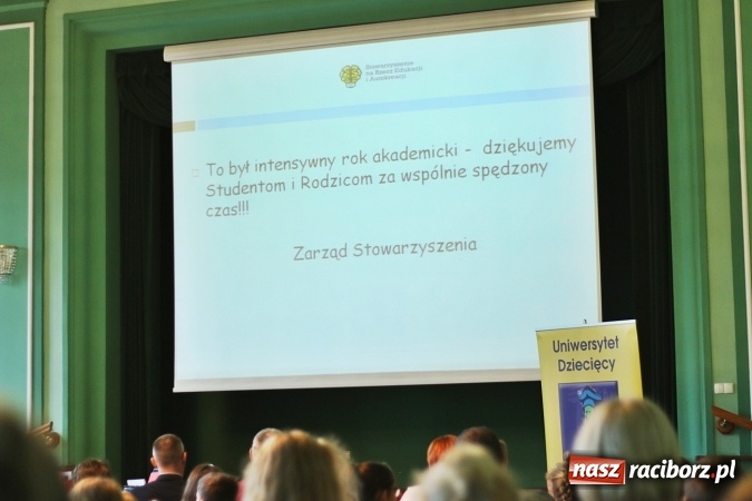 Zdjęcie w galerii na portalu naszraciborz.pl: Uniwersytet Dziecięcy w Raciborzu zakończył rok akademicki  wiadomości z regionu