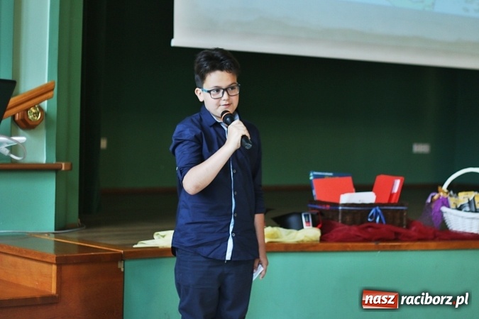 Zdjęcie w galerii na portalu naszraciborz.pl: Uniwersytet Dziecięcy w Raciborzu zakończył rok akademicki  wiadomości z regionu