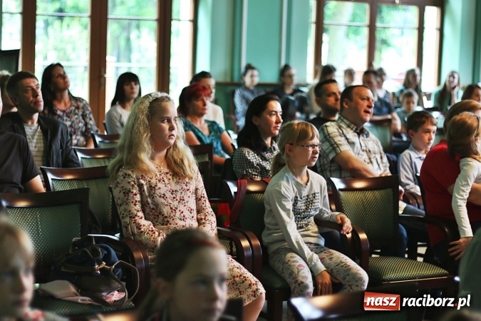 Zdjęcie w galerii na portalu naszraciborz.pl: Uniwersytet Dziecięcy w Raciborzu zakończył rok akademicki  wiadomości z regionu