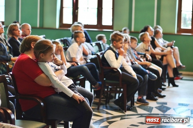 Zdjęcie w galerii na portalu naszraciborz.pl: Uniwersytet Dziecięcy w Raciborzu zakończył rok akademicki  wiadomości z regionu