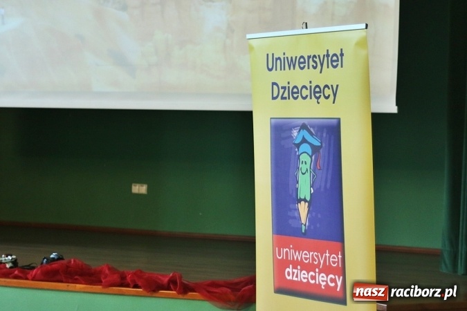 Zdjęcie w galerii na portalu naszraciborz.pl: Uniwersytet Dziecięcy w Raciborzu zakończył rok akademicki  wiadomości z regionu