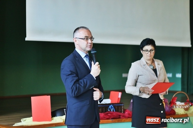 Zdjęcie w galerii na portalu naszraciborz.pl: Uniwersytet Dziecięcy w Raciborzu zakończył rok akademicki  wiadomości z regionu