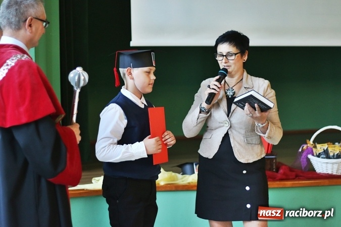 Zdjęcie w galerii na portalu naszraciborz.pl: Uniwersytet Dziecięcy w Raciborzu zakończył rok akademicki  wiadomości z regionu