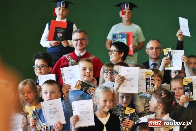 Zdjęcie w galerii na portalu naszraciborz.pl: Uniwersytet Dziecięcy w Raciborzu zakończył rok akademicki  wiadomości z regionu