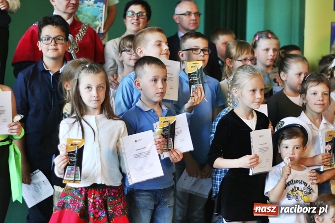 Zdjęcie w galerii na portalu naszraciborz.pl: Uniwersytet Dziecięcy w Raciborzu zakończył rok akademicki  wiadomości z regionu