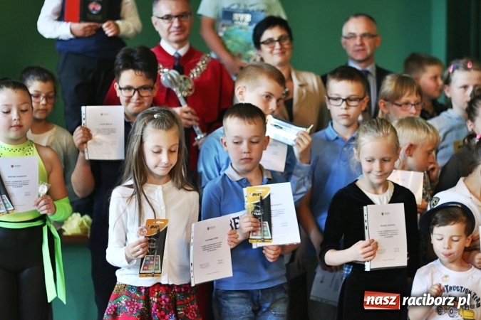 Zdjęcie w galerii na portalu naszraciborz.pl: Uniwersytet Dziecięcy w Raciborzu zakończył rok akademicki  wiadomości z regionu