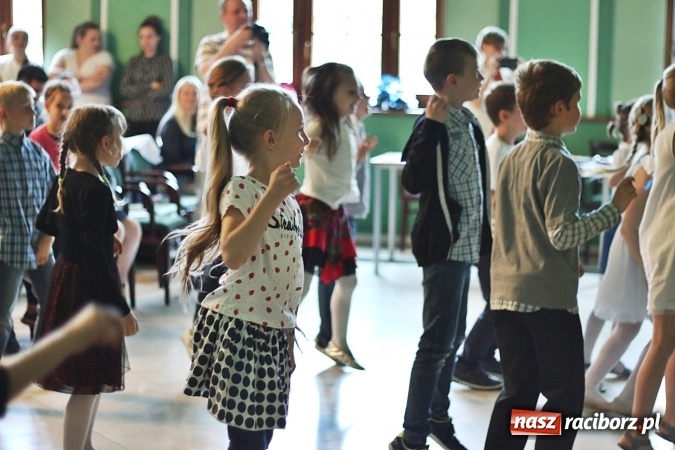 Zdjęcie w galerii na portalu naszraciborz.pl: Uniwersytet Dziecięcy w Raciborzu zakończył rok akademicki  wiadomości z regionu