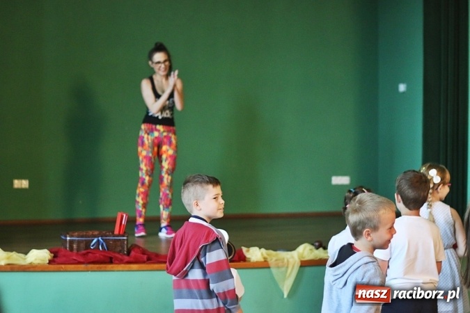 Zdjęcie w galerii na portalu naszraciborz.pl: Uniwersytet Dziecięcy w Raciborzu zakończył rok akademicki  wiadomości z regionu