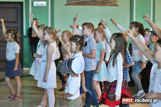 Zdjęcie w galerii na portalu naszraciborz.pl: Uniwersytet Dziecięcy w Raciborzu zakończył rok akademicki  wiadomości z regionu