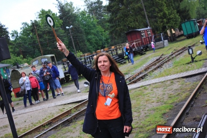 Zdjęcie w galerii na portalu naszraciborz.pl: Parada taboru kolejowego w Rudach z okazji Święta Szlaku Zabytków Techniki wiadomości z regionu