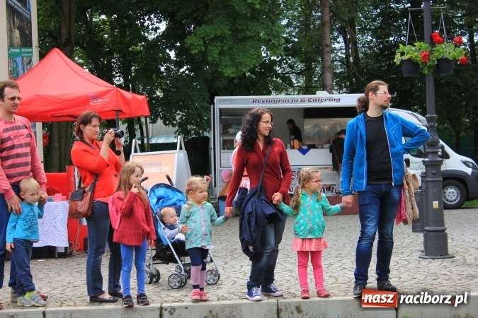 Zdjęcie w galerii na portalu naszraciborz.pl: Parada taboru kolejowego w Rudach z okazji Święta Szlaku Zabytków Techniki wiadomości z regionu