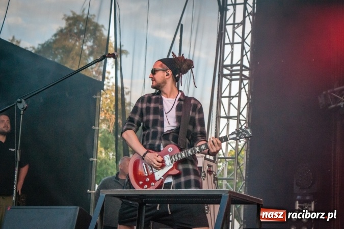 Zdjęcie w galerii na portalu naszraciborz.pl: Koncert Afromental na Dni Raciborza 2017 wiadomości z regionu