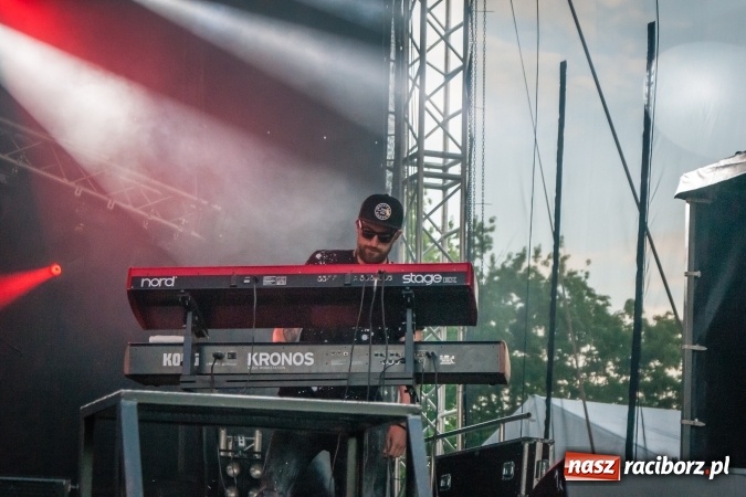 Zdjęcie w galerii na portalu naszraciborz.pl: Koncert Afromental na Dni Raciborza 2017 wiadomości z regionu