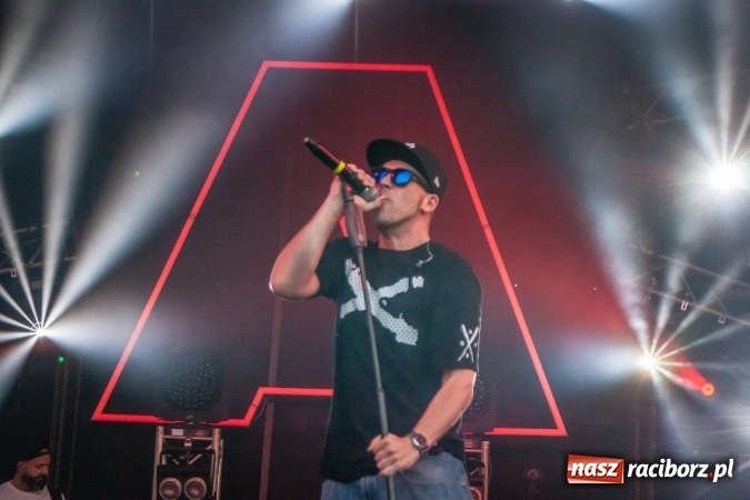 Zdjęcie w galerii na portalu naszraciborz.pl: Koncert Afromental na Dni Raciborza 2017 wiadomości z regionu