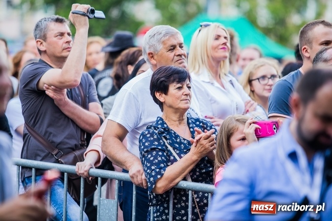 Zdjęcie w galerii na portalu naszraciborz.pl: Dni Raciborza 2017. Koncert zespołu IRA wiadomości z regionu
