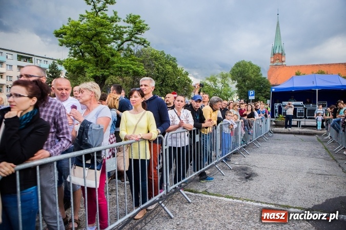 Zdjęcie w galerii na portalu naszraciborz.pl: Dni Raciborza 2017. Koncert zespołu IRA wiadomości z regionu
