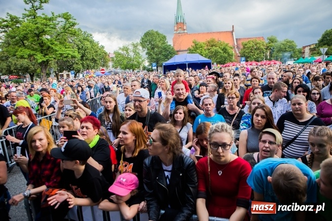 Zdjęcie w galerii na portalu naszraciborz.pl: Dni Raciborza 2017. Koncert zespołu IRA wiadomości z regionu