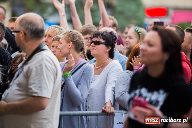 Zdjęcie w galerii na portalu naszraciborz.pl: Dni Raciborza 2017. Koncert zespołu IRA wiadomości z regionu