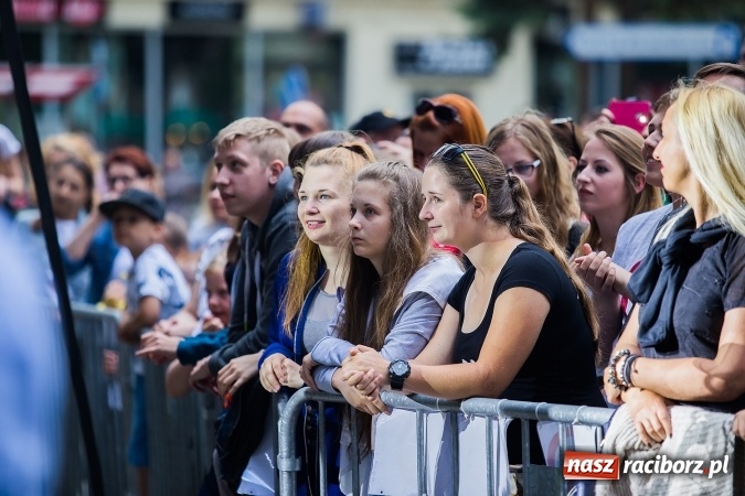 Zdjęcie w galerii na portalu naszraciborz.pl: Dni Raciborza 2017. Koncert zespołu IRA wiadomości z regionu