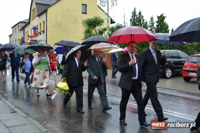Zdjęcie w galerii na portalu naszraciborz.pl: Tworków. Wspomnienie 200. rocznicy urodzin ks. dra Augustyna Weltzla wiadomości z regionu