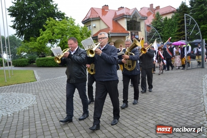 Zdjęcie w galerii na portalu naszraciborz.pl: Tworków. Wspomnienie 200. rocznicy urodzin ks. dra Augustyna Weltzla wiadomości z regionu