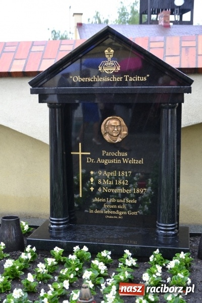Zdjęcie w galerii na portalu naszraciborz.pl: Tworków. Wspomnienie 200. rocznicy urodzin ks. dra Augustyna Weltzla wiadomości z regionu