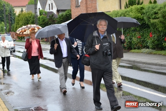 Zdjęcie w galerii na portalu naszraciborz.pl: Tworków. Wspomnienie 200. rocznicy urodzin ks. dra Augustyna Weltzla wiadomości z regionu