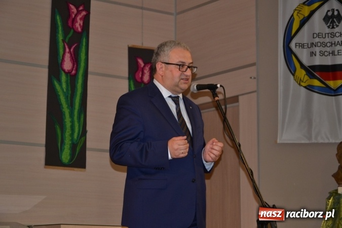 Zdjęcie w galerii na portalu naszraciborz.pl: Tworków. Wspomnienie 200. rocznicy urodzin ks. dra Augustyna Weltzla wiadomości z regionu