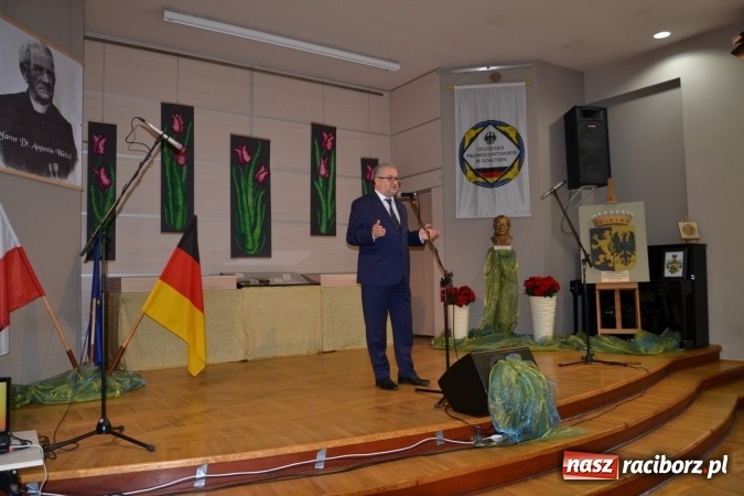 Zdjęcie w galerii na portalu naszraciborz.pl: Tworków. Wspomnienie 200. rocznicy urodzin ks. dra Augustyna Weltzla wiadomości z regionu