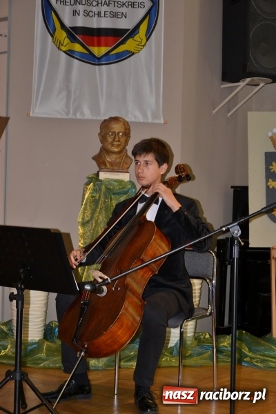 Zdjęcie w galerii na portalu naszraciborz.pl: Tworków. Wspomnienie 200. rocznicy urodzin ks. dra Augustyna Weltzla wiadomości z regionu