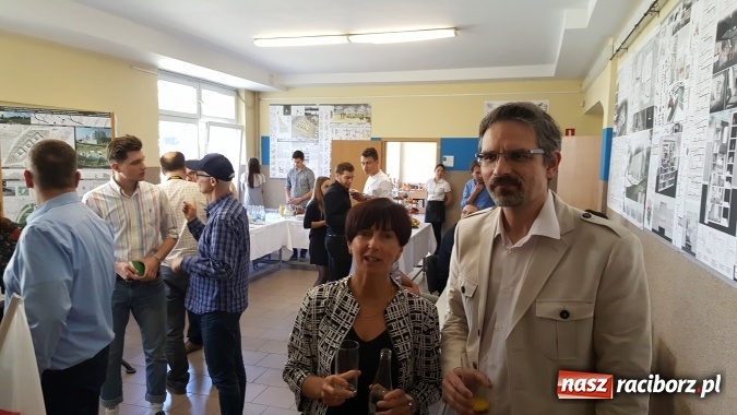 Zdjęcie w galerii na portalu naszraciborz.pl: Studenci architektury z Raciborza kolejny raz w międzynarodowym gronie wiadomości z regionu