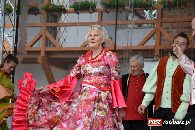 Zdjęcie w galerii na portalu naszraciborz.pl: Zjazd raciborzan na Zamku Piastowskim  wiadomości z regionu